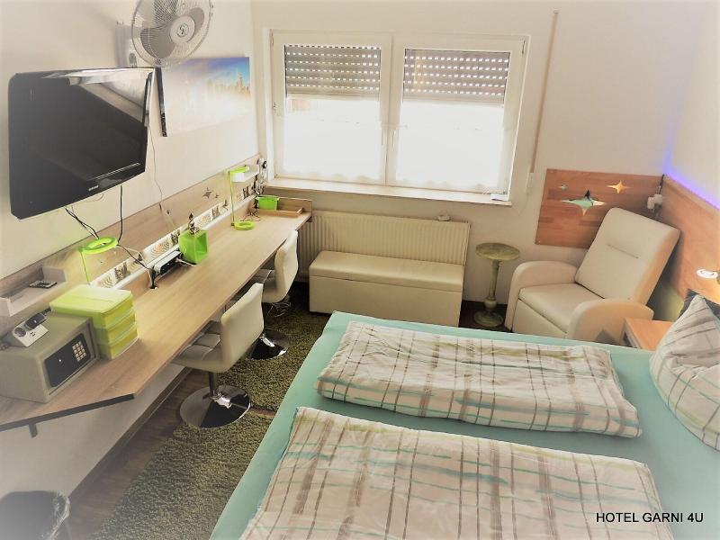 Hotel Garni 4U - Oda