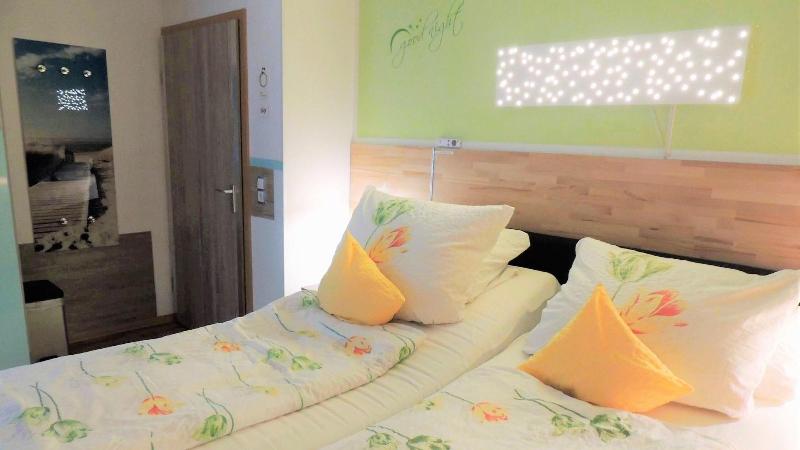 Hotel Garni 4U - Oda