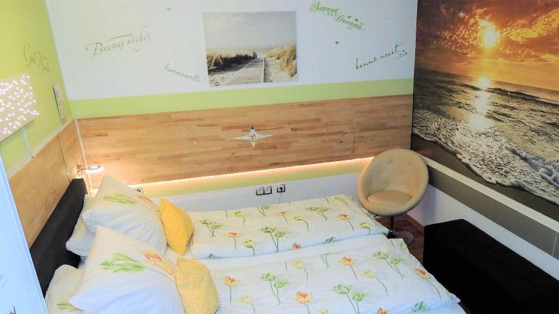 Hotel Garni 4U - Oda