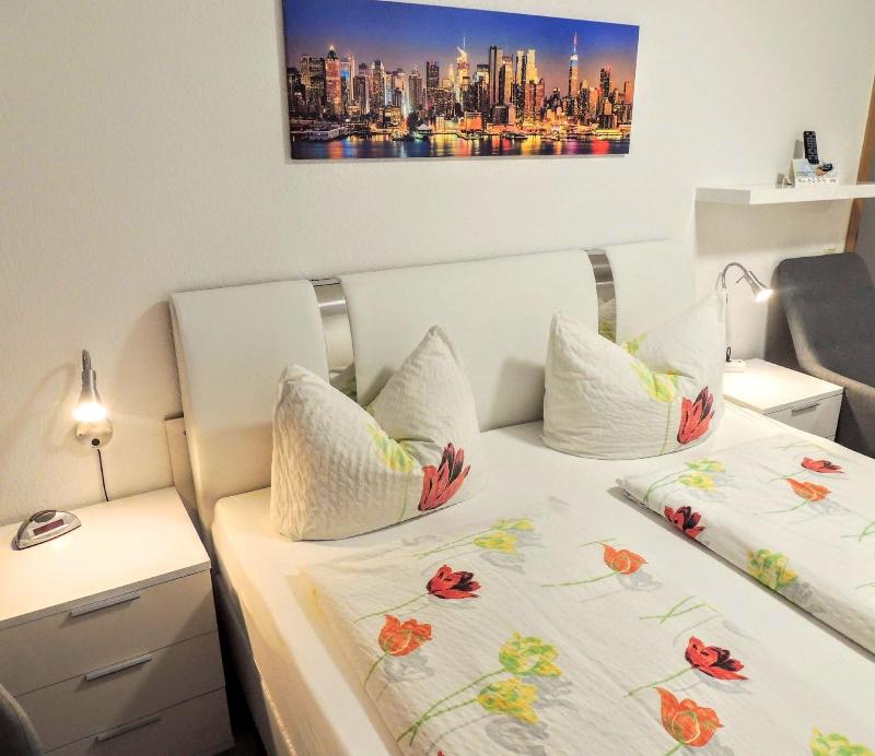 Hotel Garni 4U - Oda