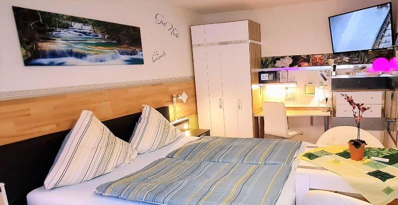 Hotel Garni 4U - Oda