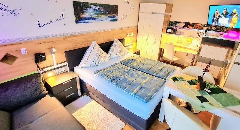 Hotel Garni 4U - Oda
