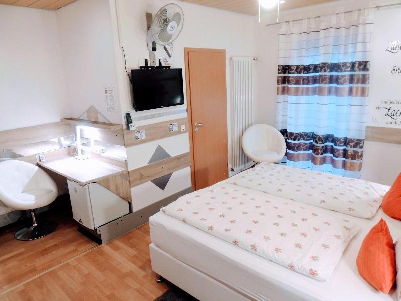 Hotel Garni 4U - Oda