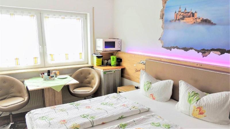 Hotel Garni 4U - Oda