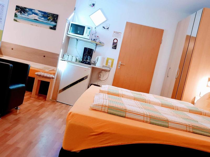 Hotel Garni 4U - Oda