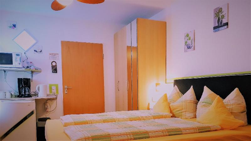 Hotel Garni 4U - Oda