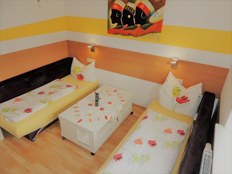 Hotel Garni 4U - Oda