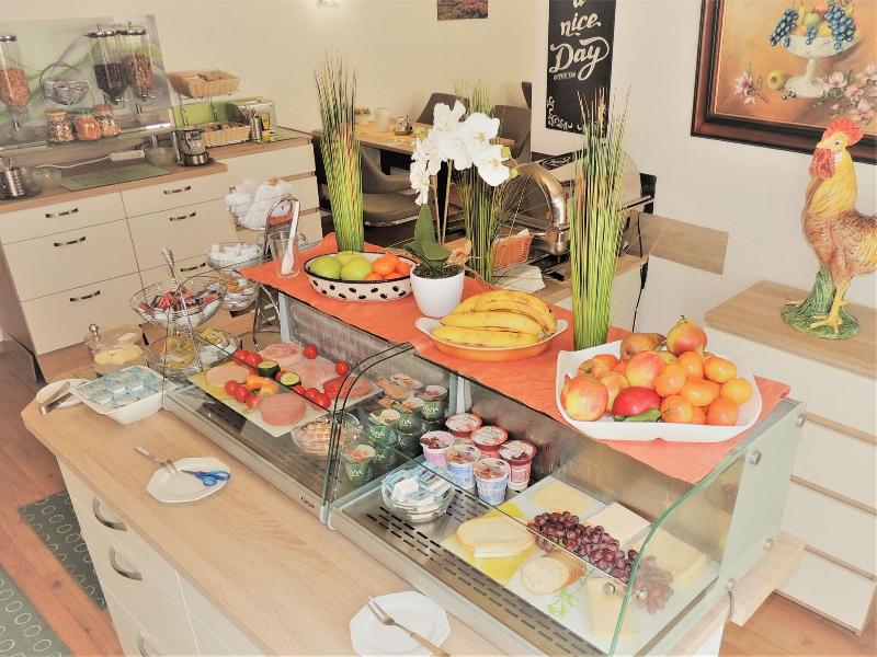 Hotel Garni 4U - Restoran
