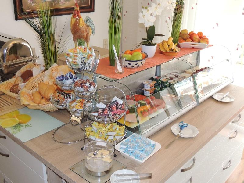 Hotel Garni 4U - Restoran