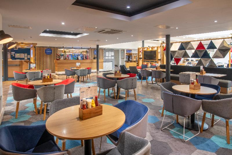 Holiday Inn Express Birmingham Airport NEC - Bar