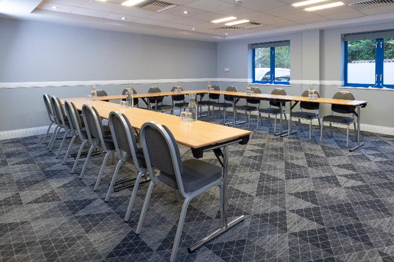 Holiday Inn Express Birmingham Airport NEC - Toplantı