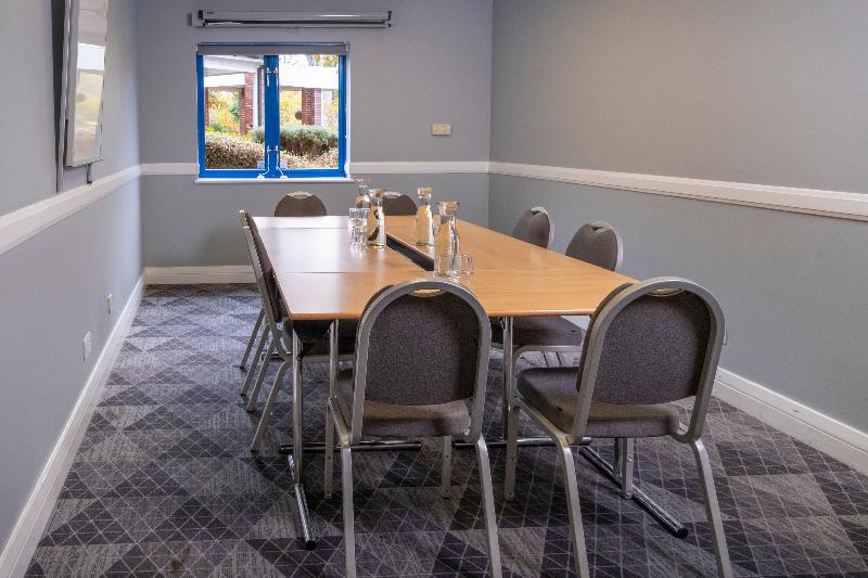 Holiday Inn Express Birmingham Airport NEC - Toplantı