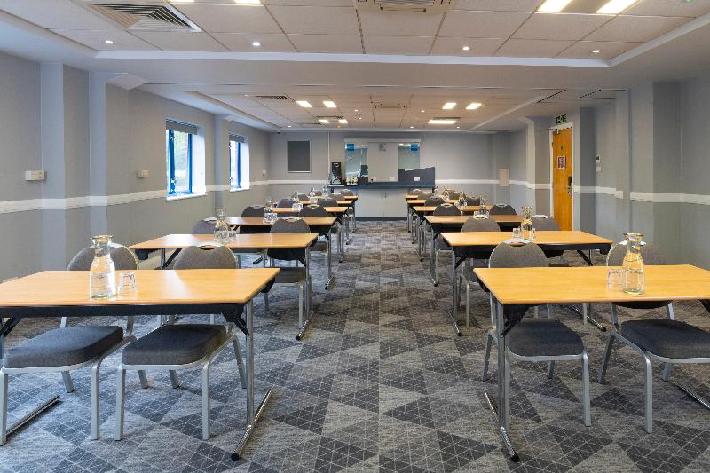 Holiday Inn Express Birmingham Airport NEC - Toplantı