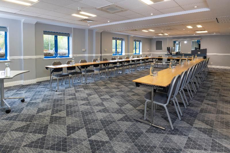 Holiday Inn Express Birmingham Airport NEC - Toplantı