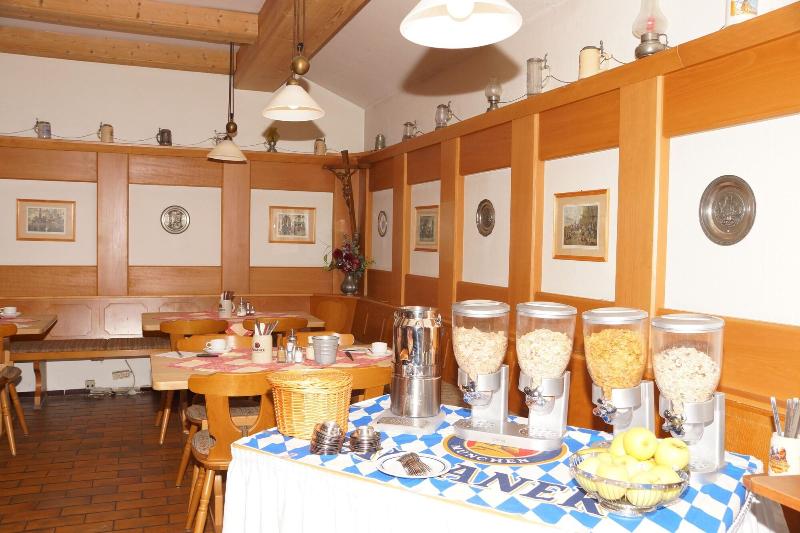 Landhotel Und Gasthaus Wiedmann - Restoran