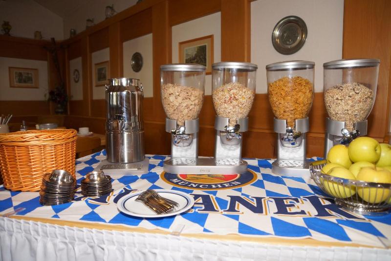Landhotel Und Gasthaus Wiedmann - Restoran