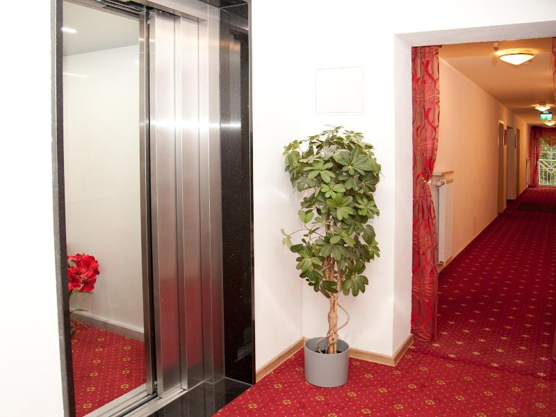 Landhotel Hutzenthaler - Genel