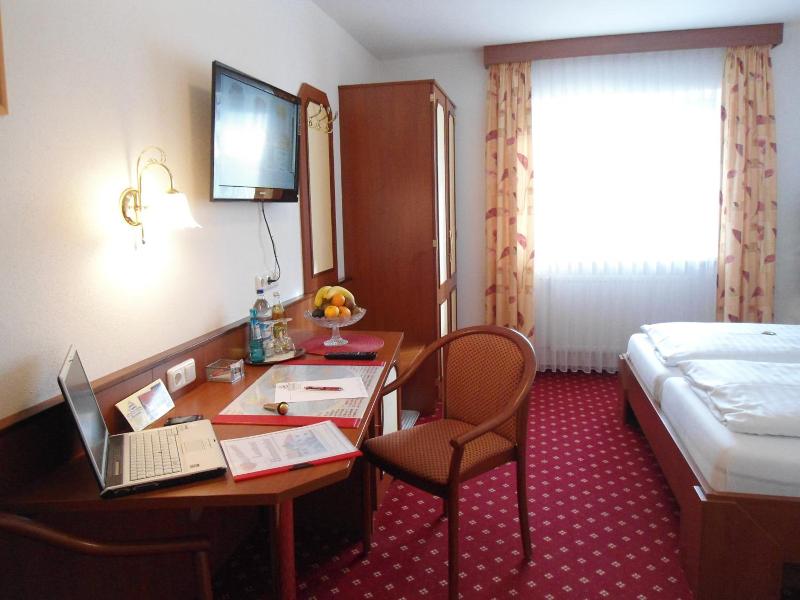 Landhotel Hutzenthaler - Genel