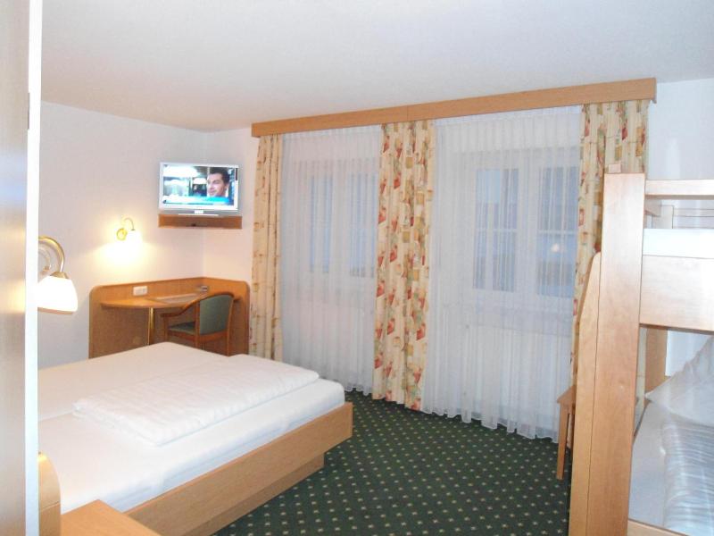 Landhotel Hutzenthaler - Oda