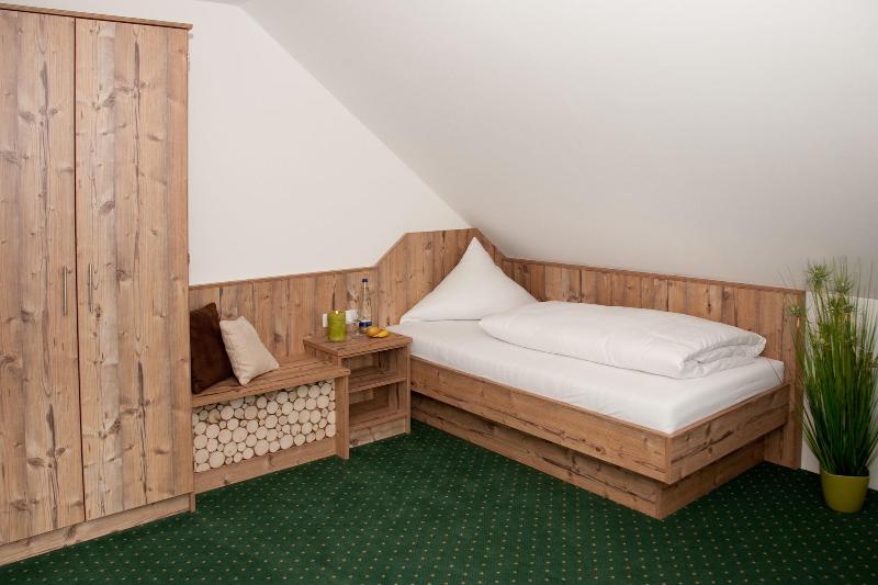 Landhotel Hutzenthaler - Oda