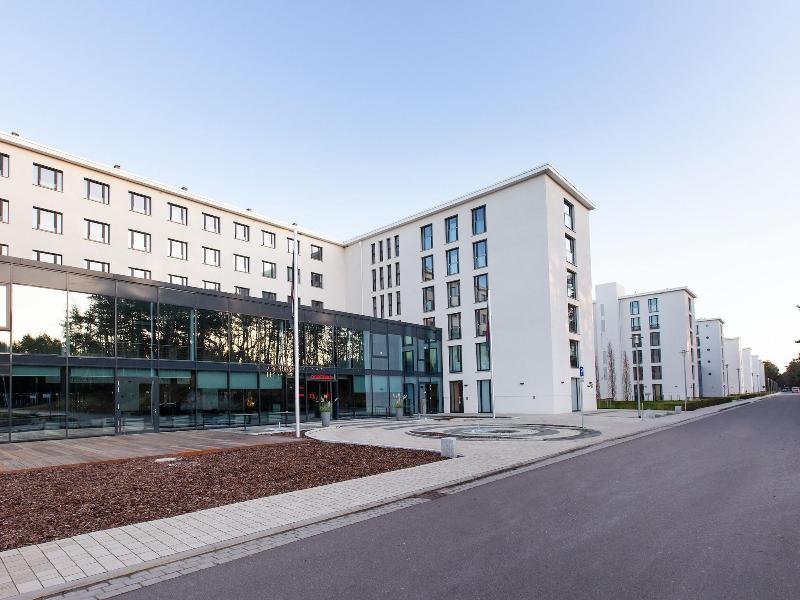 DORMERO Strandhotel Rügen - Genel