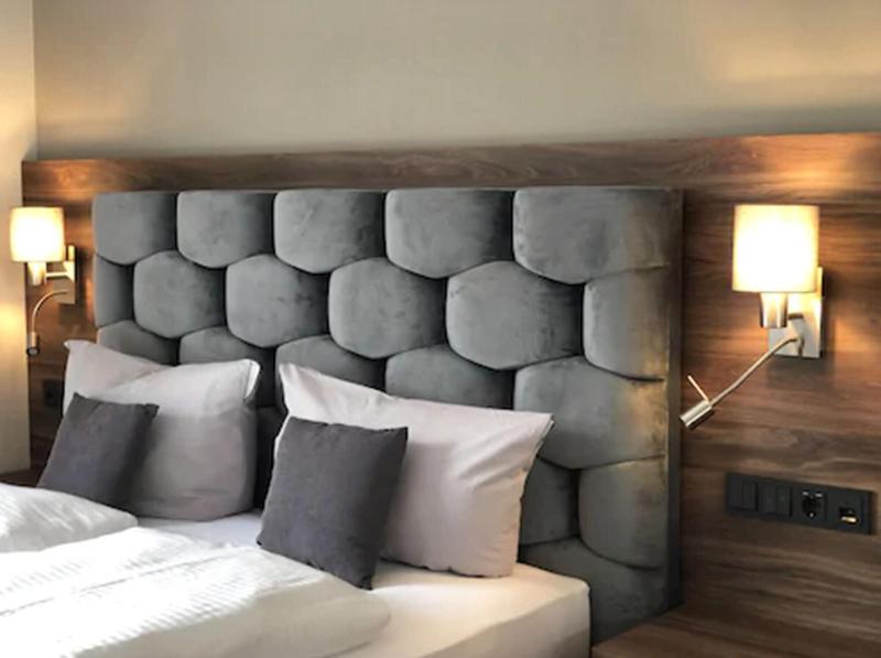 Intergroup Business Und Design Hotel - Oda