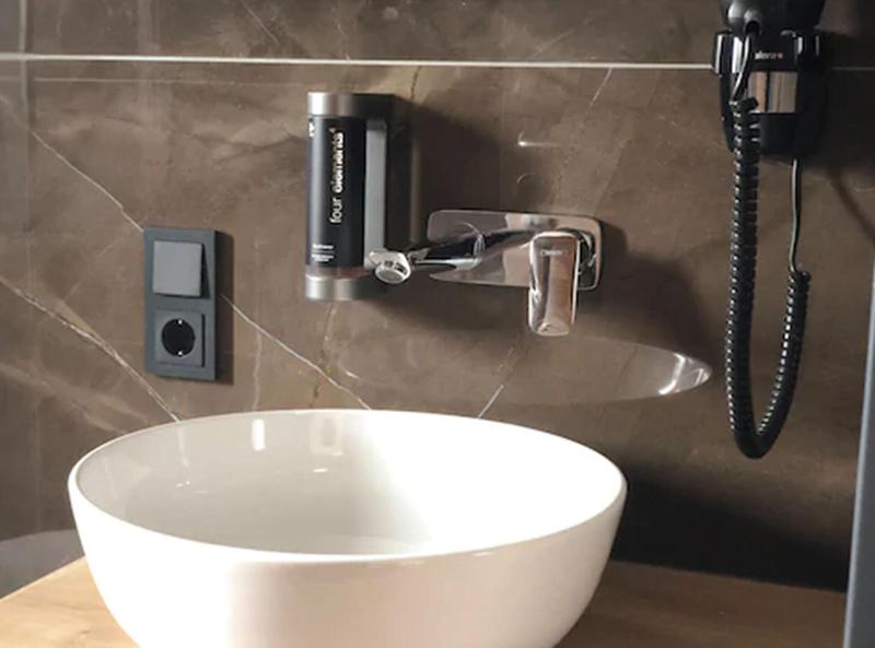 Intergroup Business Und Design Hotel - Oda