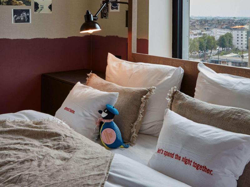 25hours Hotel Duesseldorf Das Tour - Oda