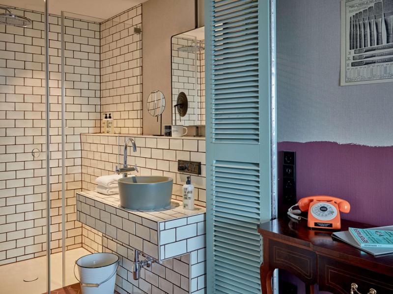 25hours Hotel Duesseldorf Das Tour - Oda