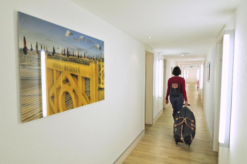 Hotel Astra - Lobi