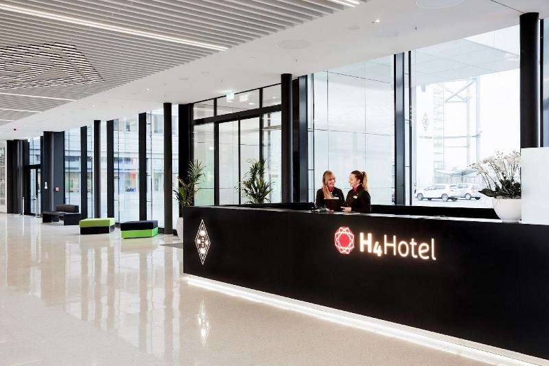 H4 Hotel Monchengladbach - Lobi