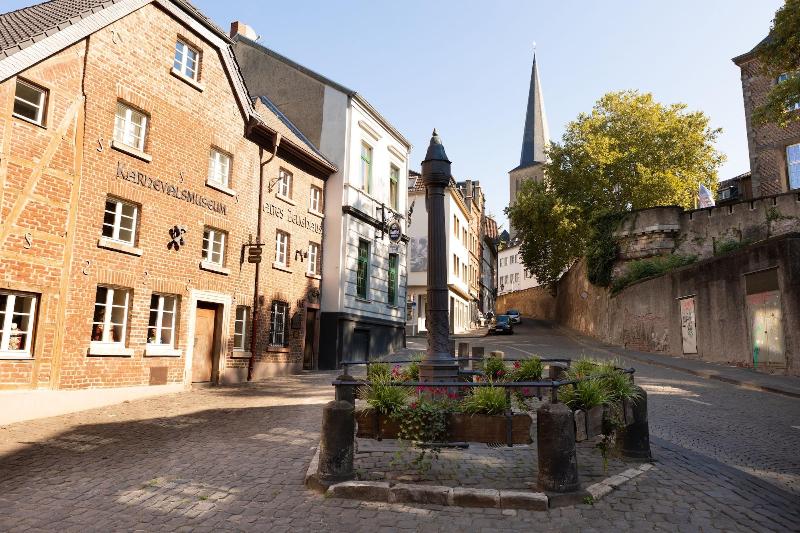 H4 Hotel Monchengladbach - Genel