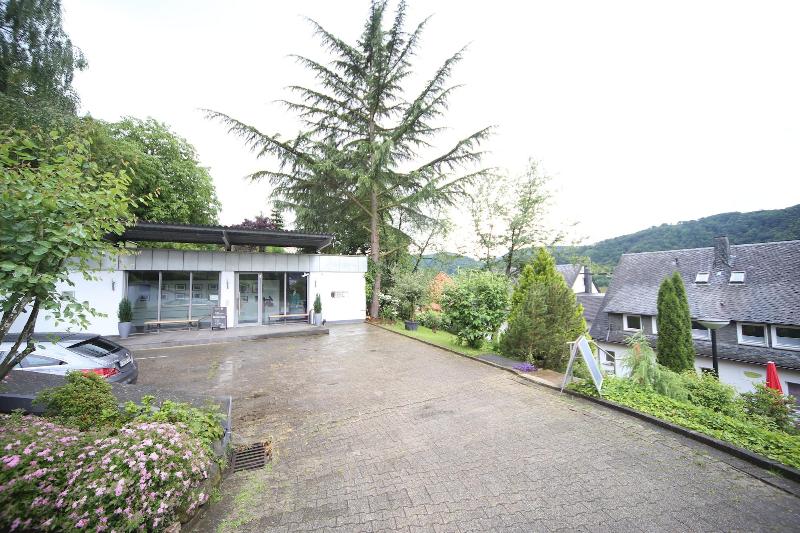 Hotel Vintage Am Bundesbank Bunker - Genel