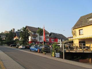 Land-gut-race-Hotel zur Burg Nürburgring otel fotoğrafı