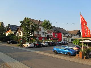 Land-gut-race-Hotel zur Burg Nürburgring fotoÄŸrafÄ±