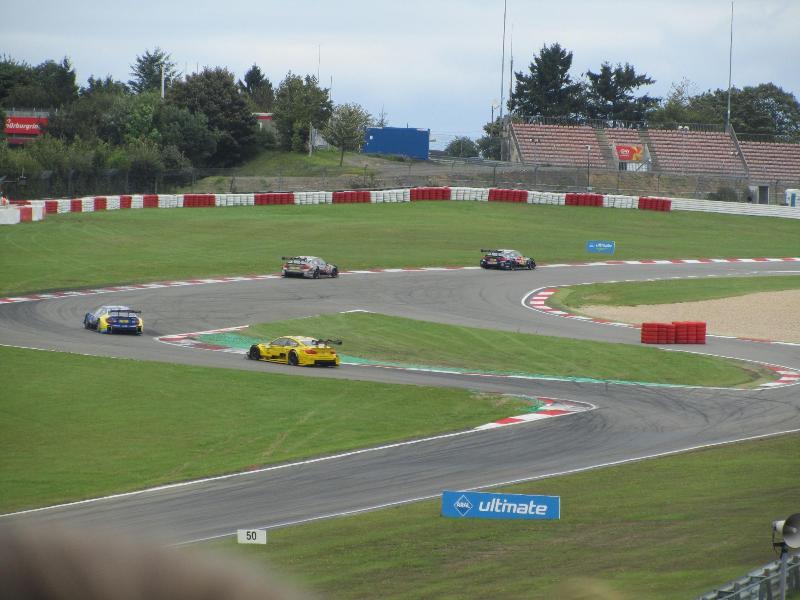 Land-gut-race-Hotel zur Burg Nürburgring - Genel