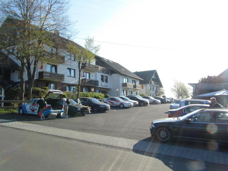 Land-gut-race-Hotel zur Burg Nürburgring - Genel