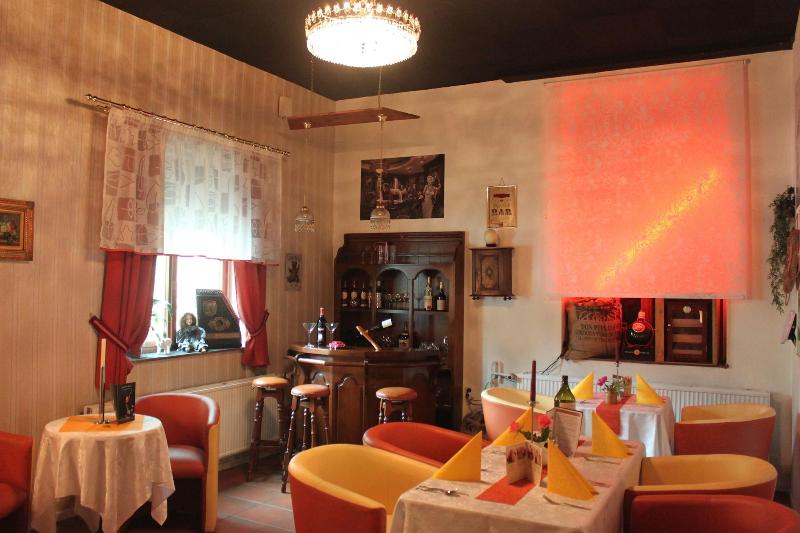 Hotel Und Restaurant Die Burg - Bar