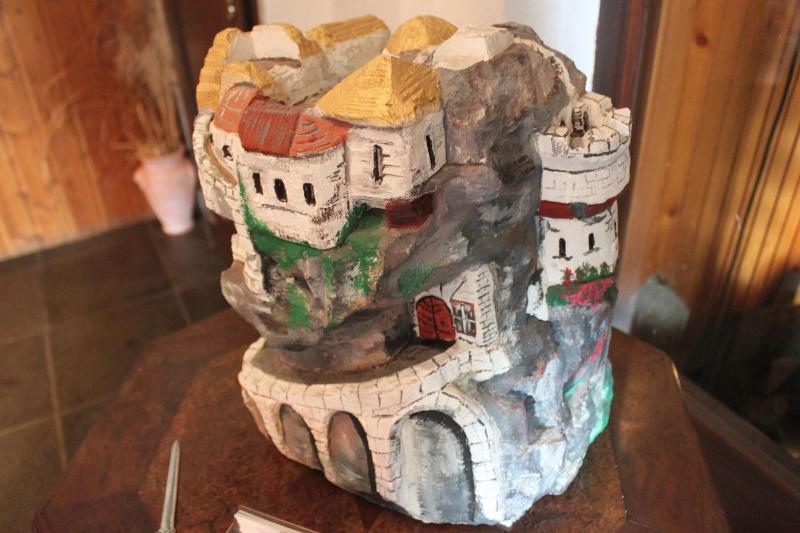 Hotel Und Restaurant Die Burg - Lobi