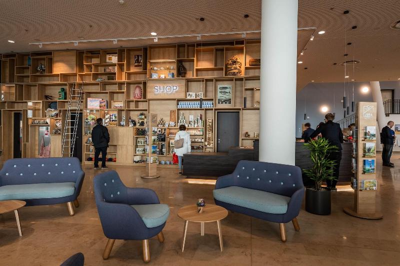 Jufa Hotel Hamburg Hafencity - Lobi