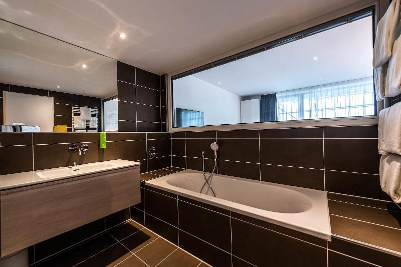 Jufa Hotel Hamburg Hafencity - Oda