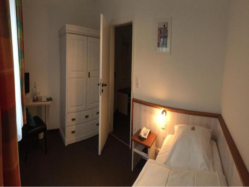 Hotel Landhaus Wesermarsch - Genel