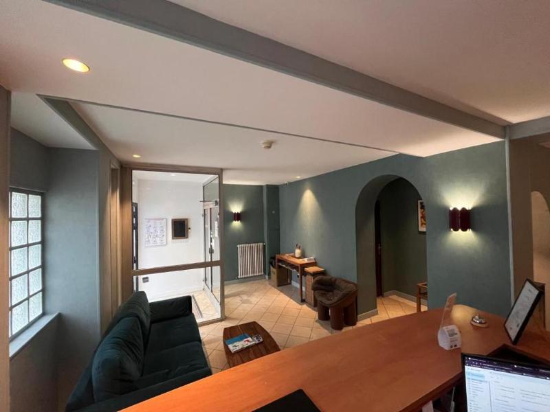 Merryl Hotel - Lobi