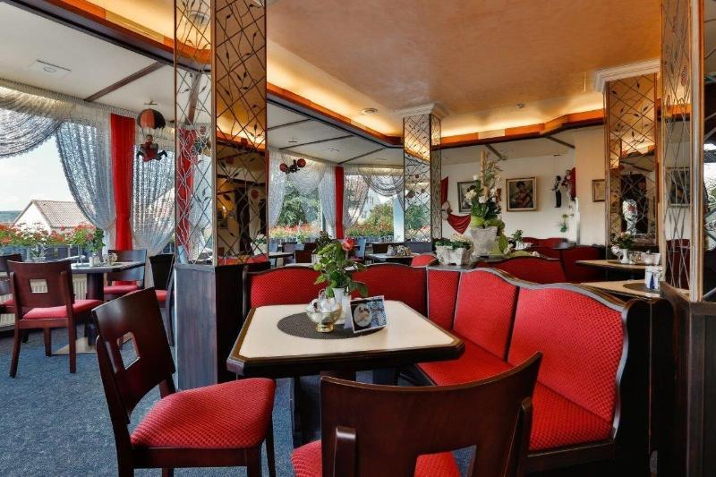 Themenhotel Terrassen Café - Restoran