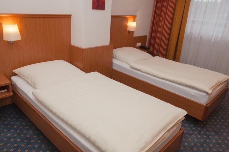Hotel Am Steinberg - Oda