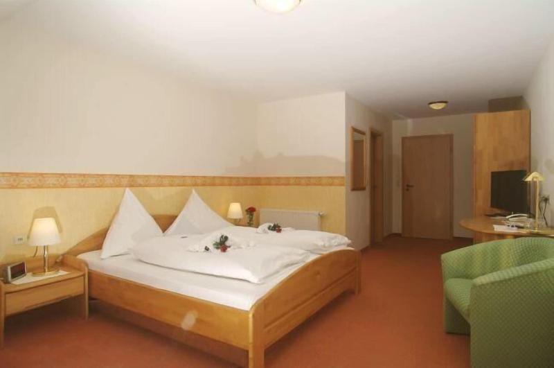 Hotel Restaurant Räuber Lippoldskrug - Oda