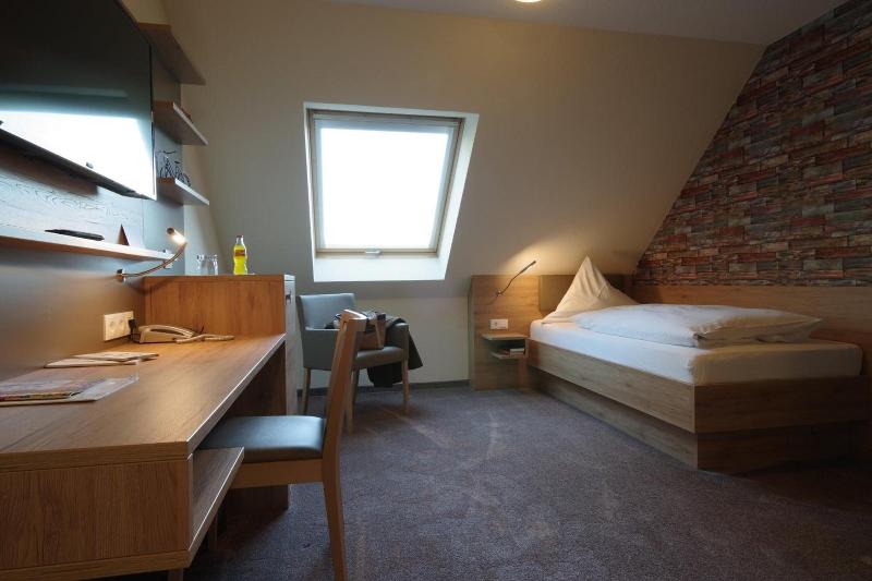 Hotel Restaurant Räuber Lippoldskrug - Oda
