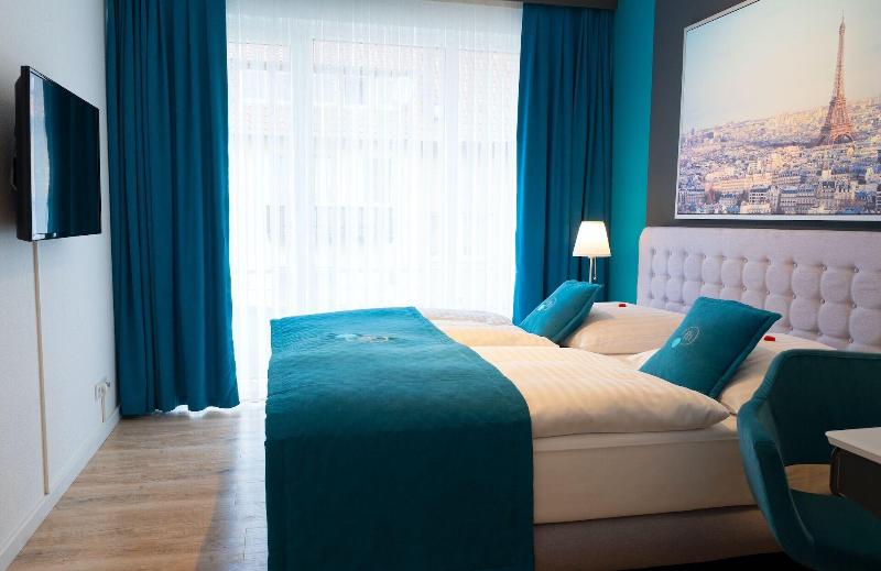 Friends Hotel Bad Salzuflen - Oda