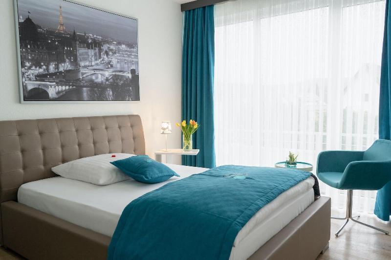 Friends Hotel Bad Salzuflen - Oda