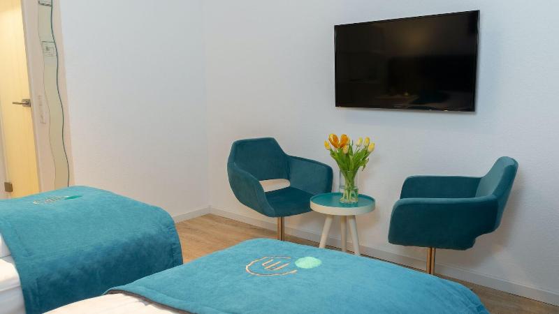 Friends Hotel Bad Salzuflen - Oda